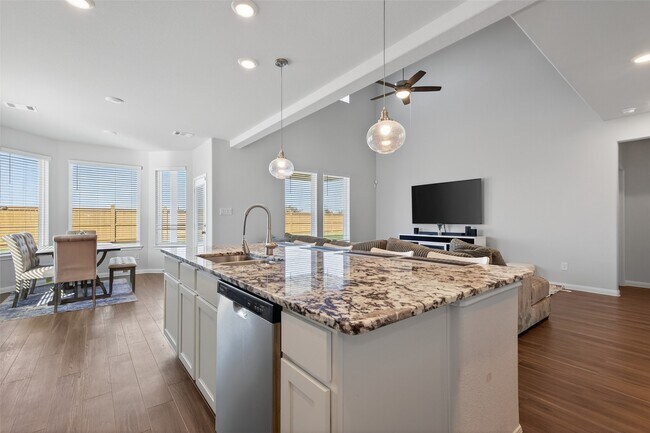 Building Photo - 3025 Waxwing Dr