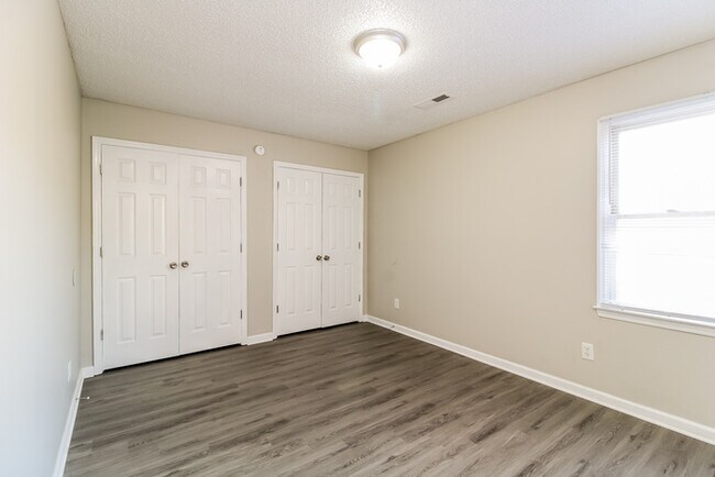 Building Photo - Bright 3-Bedroom Home in Greensboro, NC