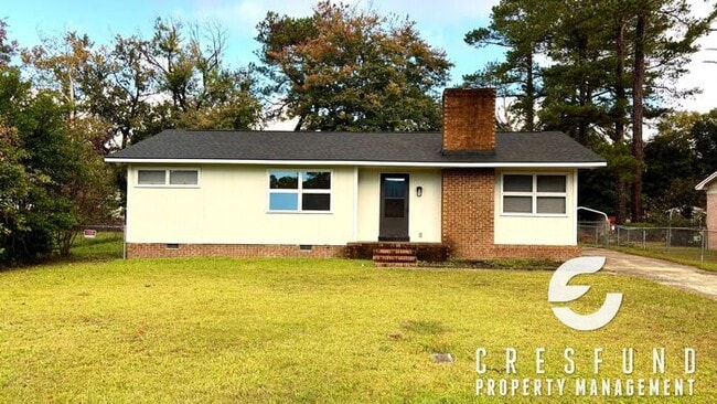 Primary Photo - Commuter’s Dream! Gorgeous 3BR/2BA Home by...
