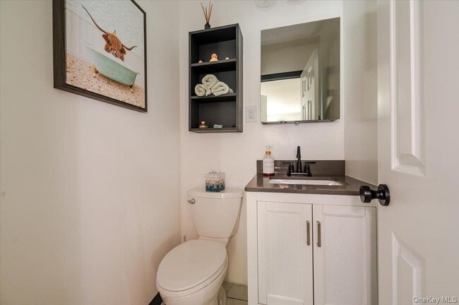 Building Photo - 614 Franklin Blvd