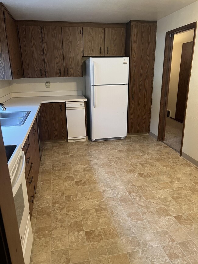 Building Photo - 4426 Holly Ln NW