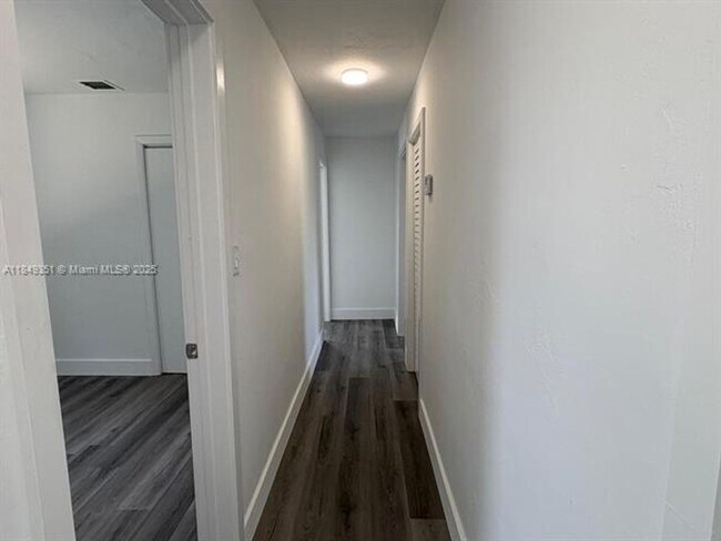 Building Photo - 3368 NW 51st Terrace