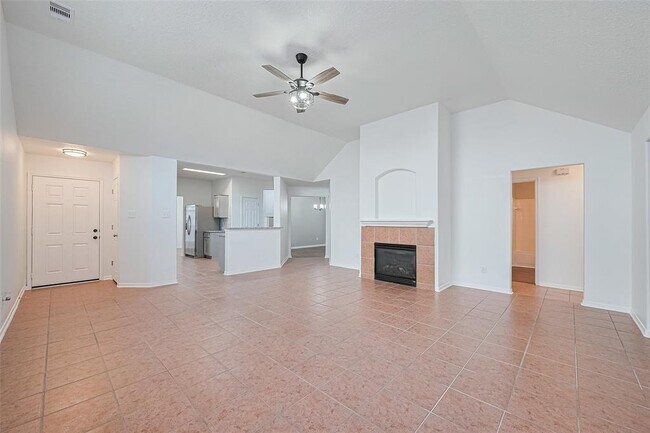 Building Photo - 12230 Hawthorne Hill Cir