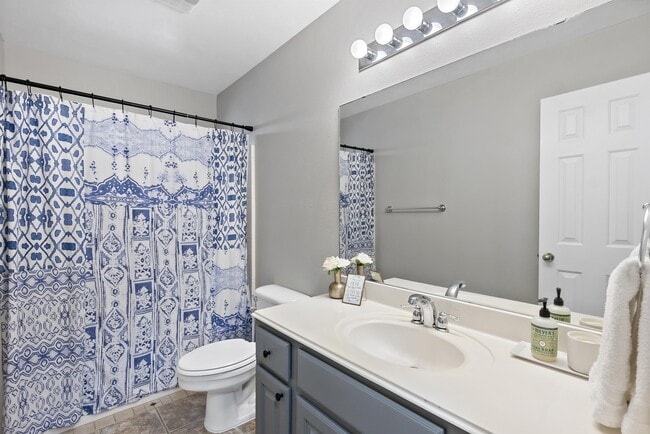 Building Photo - 1317 Baywood Ln