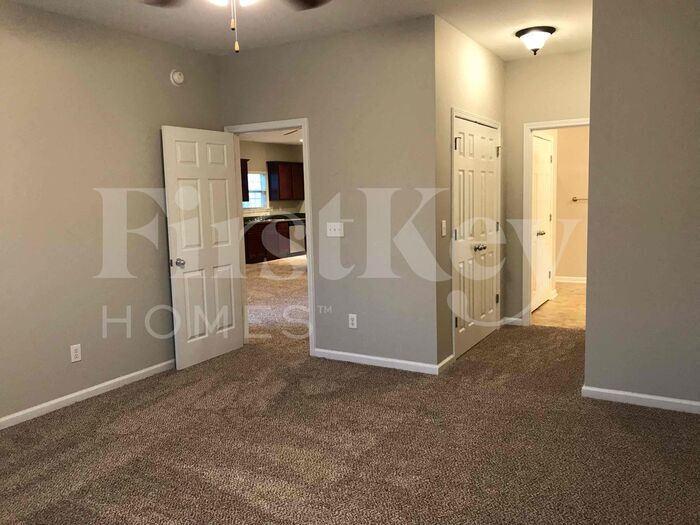 Building Photo - 1088 Fairbank Ln