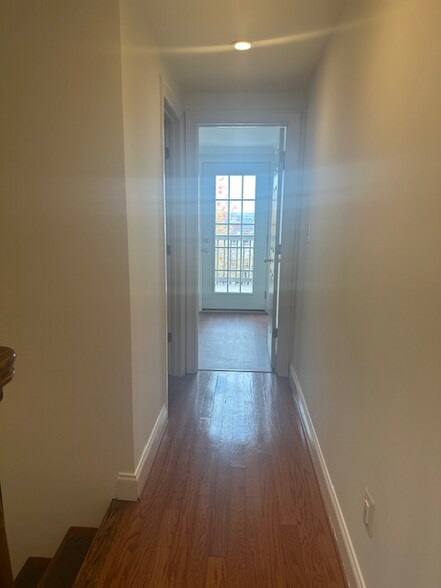 Building Photo - 1520 Byrd St