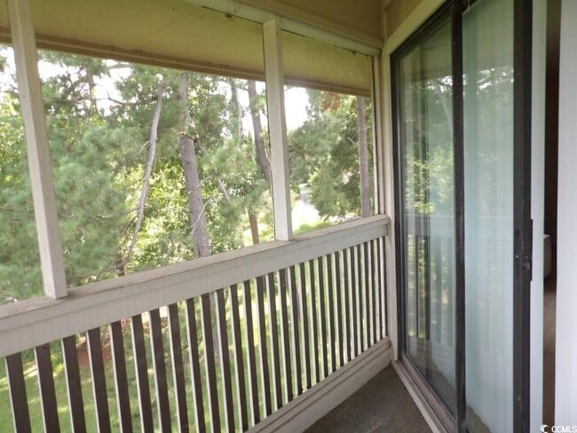 Building Photo - 4286 Pinehurst Cir