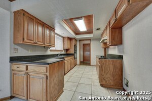 Building Photo - 1518 Vista Del Monte
