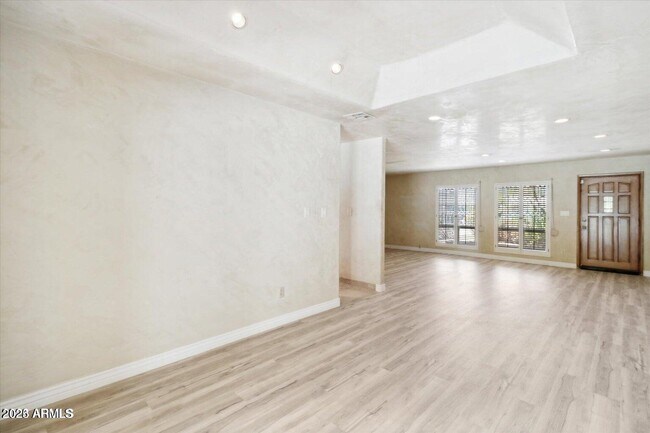 Building Photo - 5838 E Cochise Rd