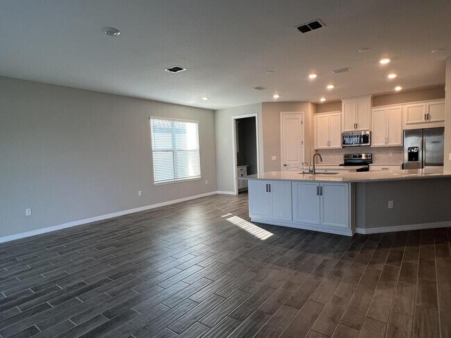 Building Photo - 3813 Rose Mallow Dr