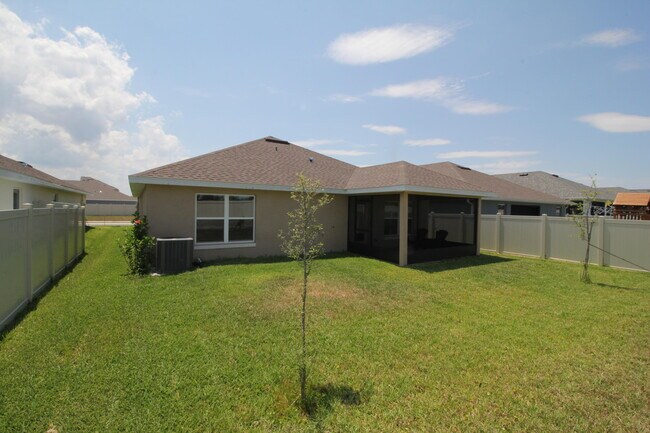 Building Photo - 705 Kylar Dr NW