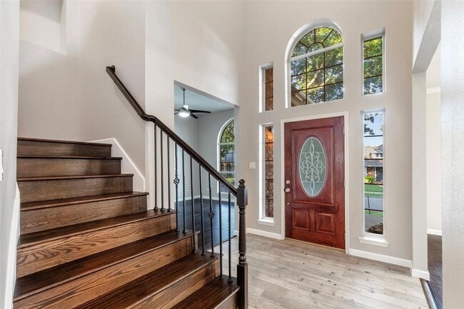 Building Photo - Gorgeous 4-bedroom home!