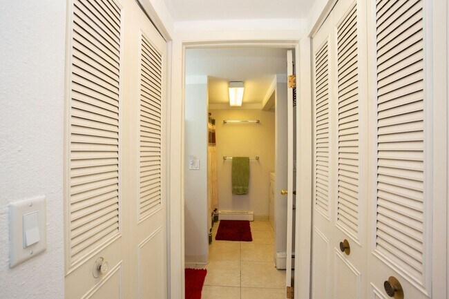 Building Photo - 1148 American Way