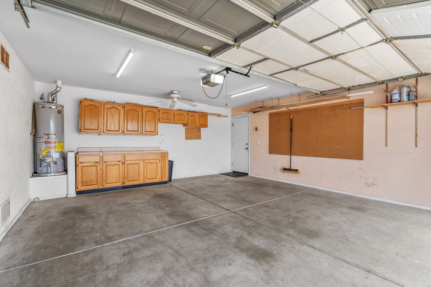 garage - 8778 S Desert Valley Way