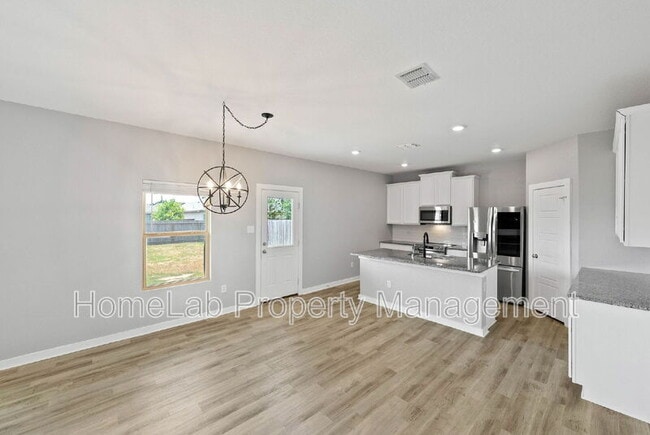 Building Photo - 5410 Coral Valley