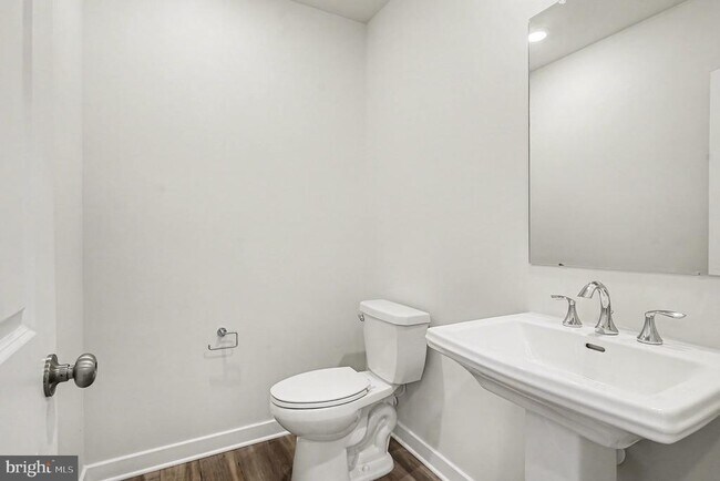 Building Photo - 1277 Fillmore St