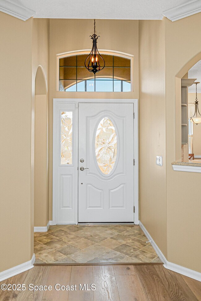 Building Photo - 4331 Aberdeen Cir