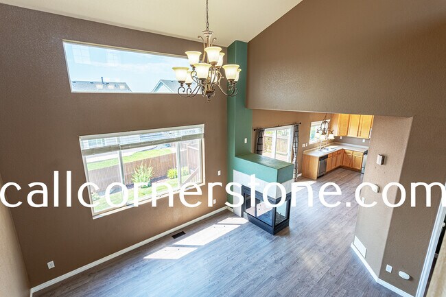 Building Photo - 4394 Crow Creek Dr