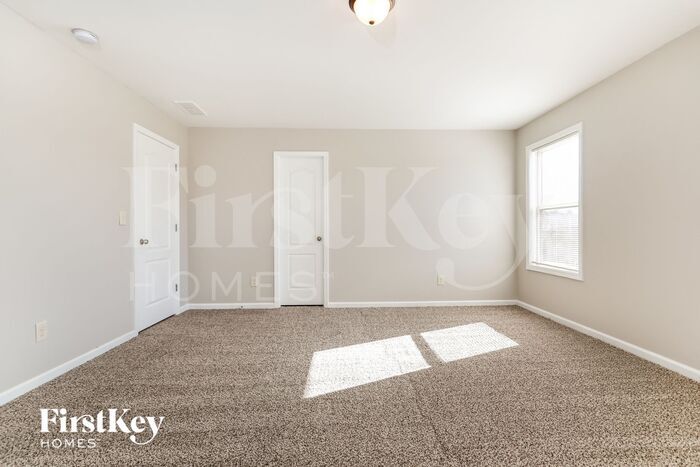 Building Photo - 4292 Suwanee Mill Dr