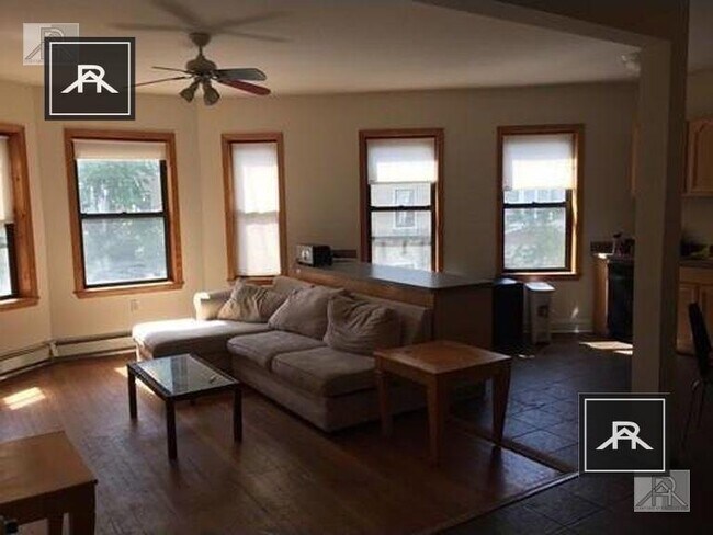 Building Photo - 4 bedroom in Brighton MA 02135