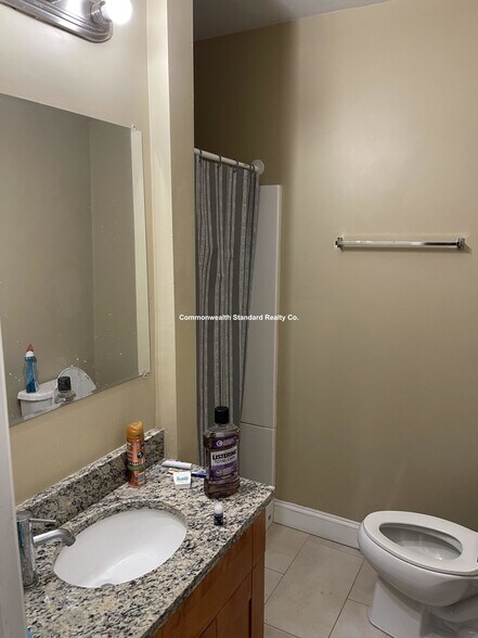 Building Photo - 76-78 Egmont St. Unit 5