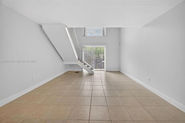 Building Photo - 8550 SW 109th Ave