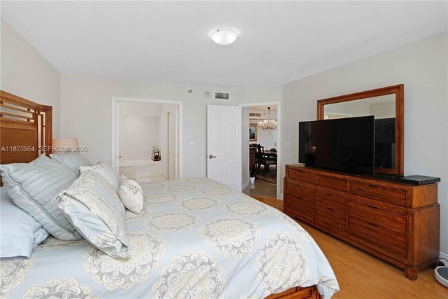 Building Photo - 3530 Mystic Pointe Dr