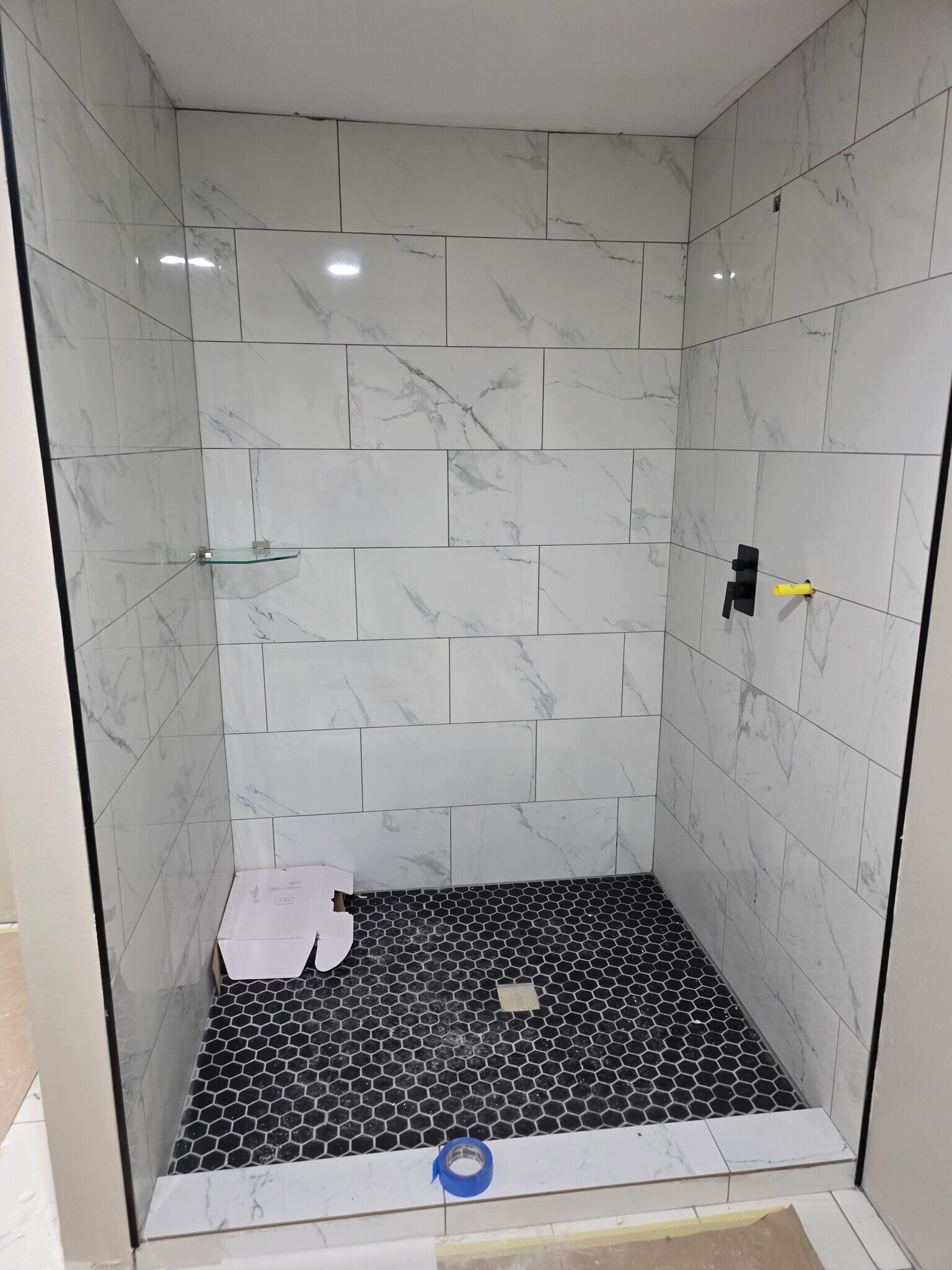 primary bedroom shower - 4701 Cherry St