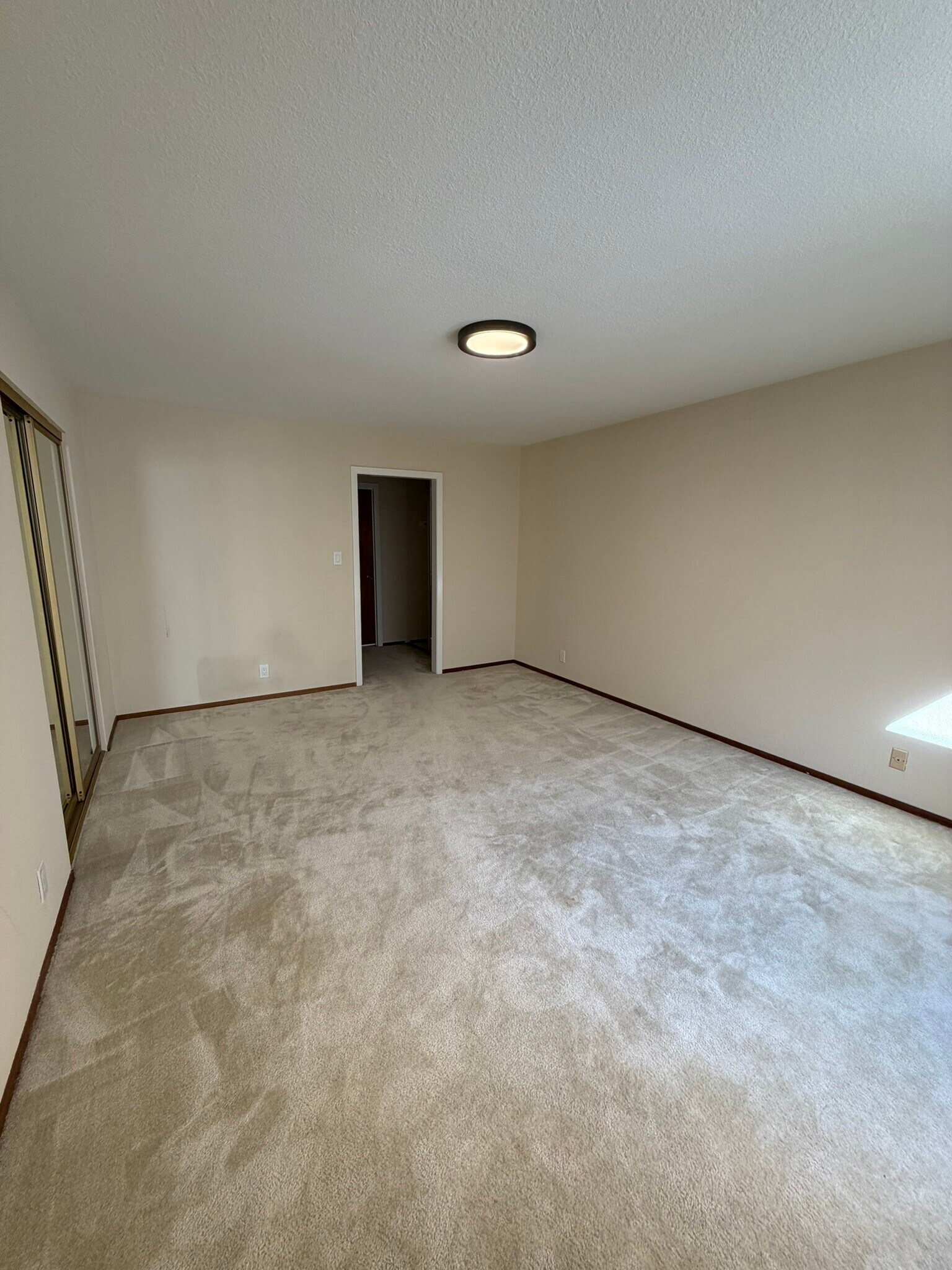 Building Photo - 362 26th Ave