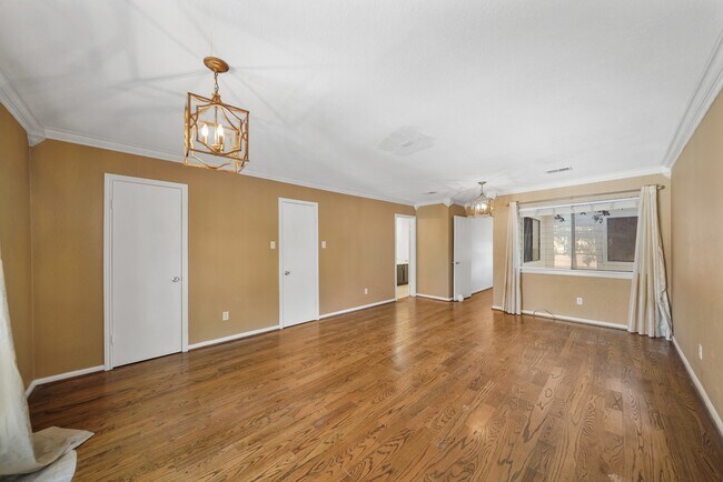 Building Photo - 2555 Bering Dr