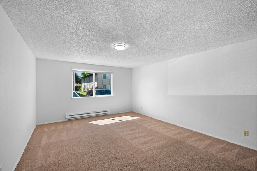 Building Photo - 1601 Norpoint Way NE