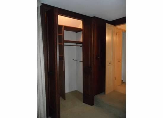 Building Photo - Broadway Hill home