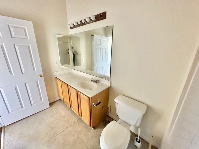Building Photo - Fantastic 3 Bedroom Townhouse in Wellingto...