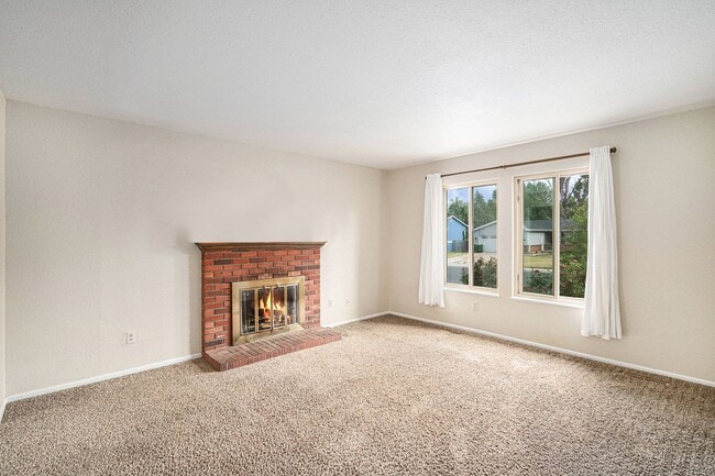 Building Photo - 906 Mansfield Dr