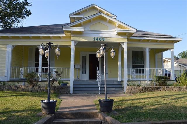 Building Photo - 1403 Bonham St