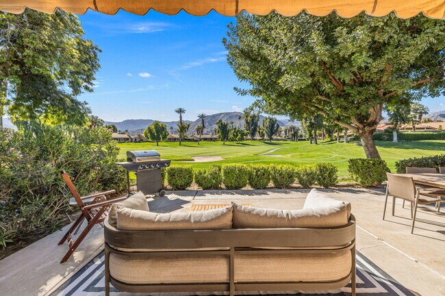 Building Photo - 179 Gran Via