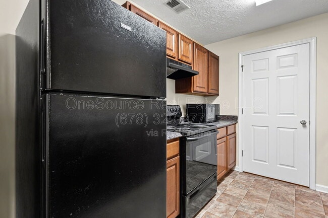 Building Photo - 1202 Fairington Club Dr