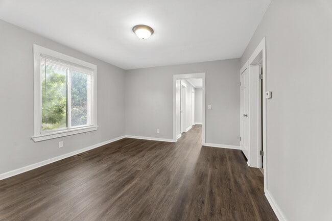 Building Photo - 2474 4th St