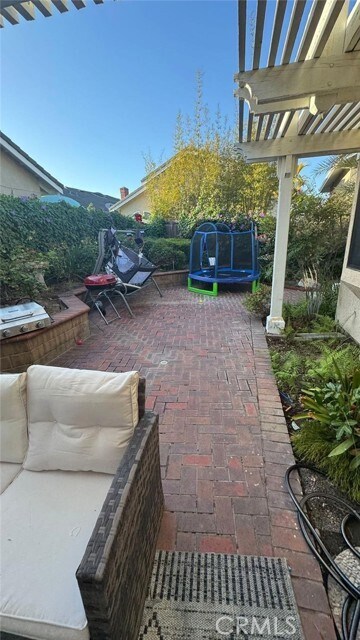 Building Photo - 25 Morning Breeze