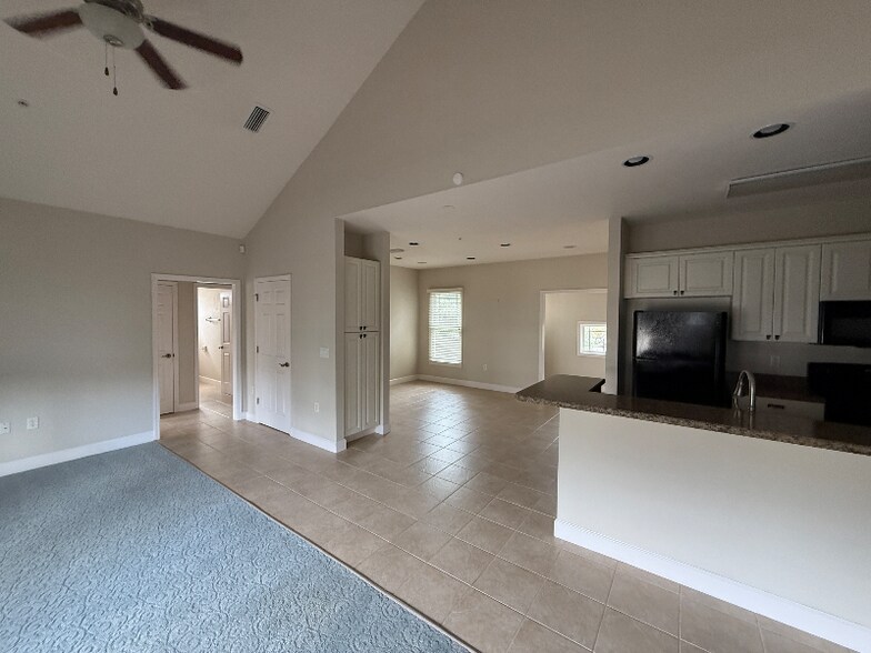 Building Photo - 8763 SW 27th Ln