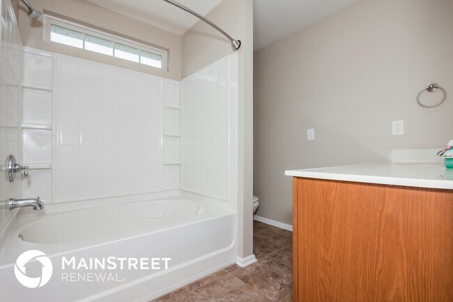 Building Photo - 2028 Quill Ct