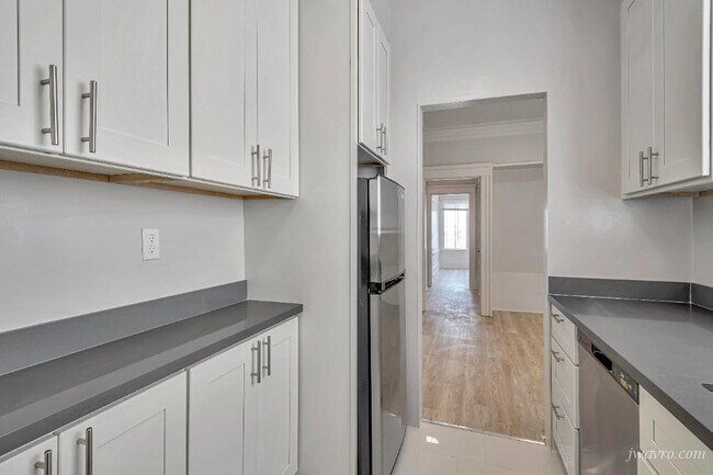 Building Photo - 1250 Taylor St