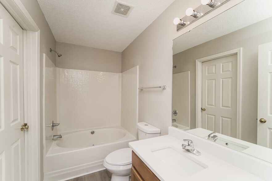 Building Photo - 12515 Autumn Blaze Dr