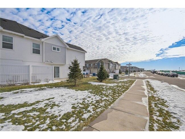 Building Photo - 1203 Lower 143rd St E