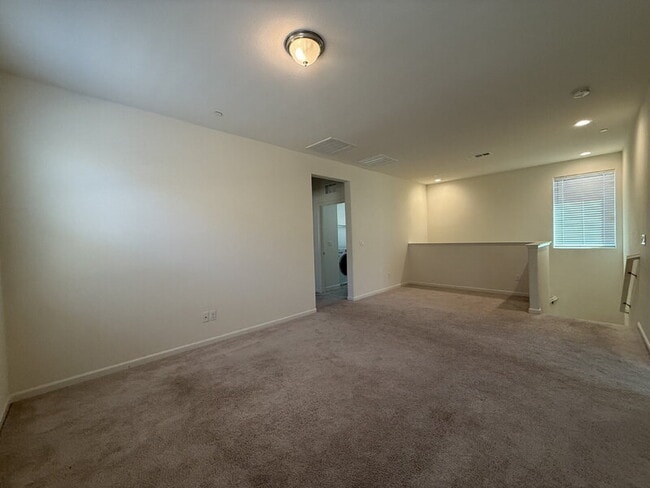 Building Photo - 3654 el Dala Ln