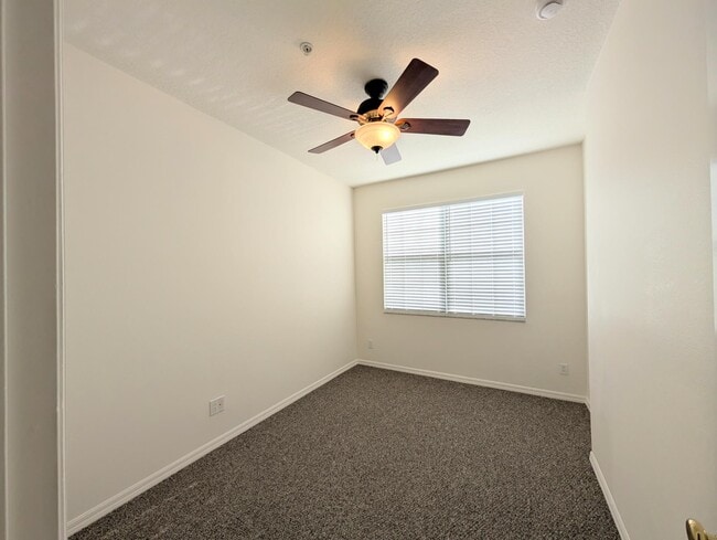 Building Photo - 4004 Crabtree Ave