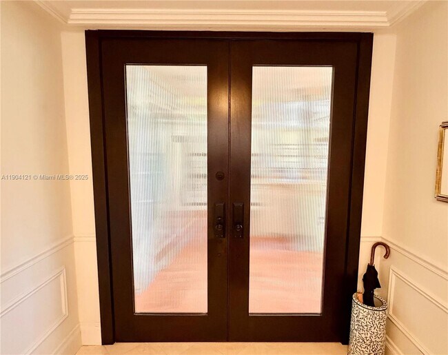 Building Photo - 4822 Fisher Island Dr