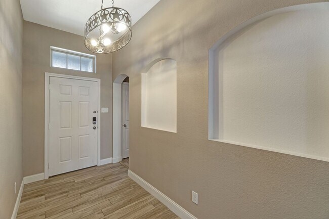 Building Photo - Ready for you to call this one home!