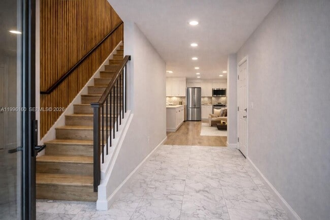 Building Photo - 433 NW 40th Ct