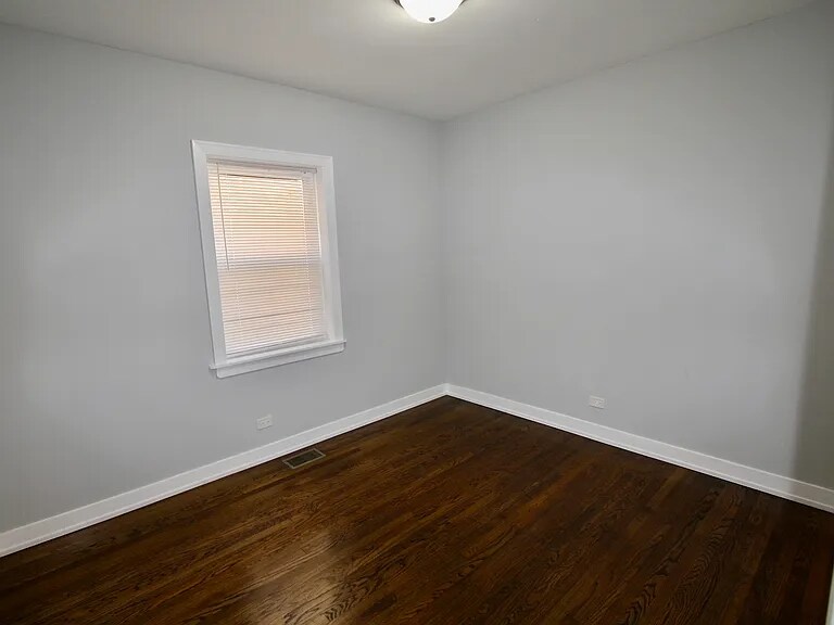 Building Photo - 7940 S Green St